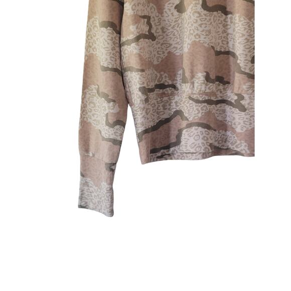 NEW Anthropologie Monrow Camo Comfy Leopard Print Pullover - M - Picture 8 of 8